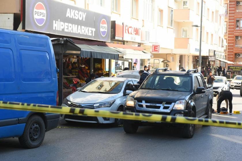 Polisin iki kişiyi vurduğu olay yeri