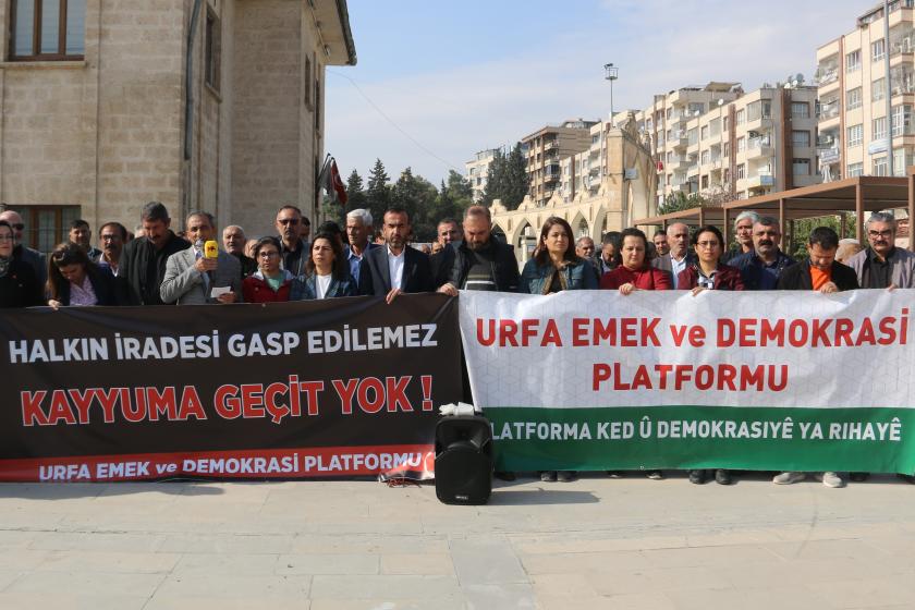 Urfa'da Esenyurt belediyesine kayyum atanması  protesto edildi 