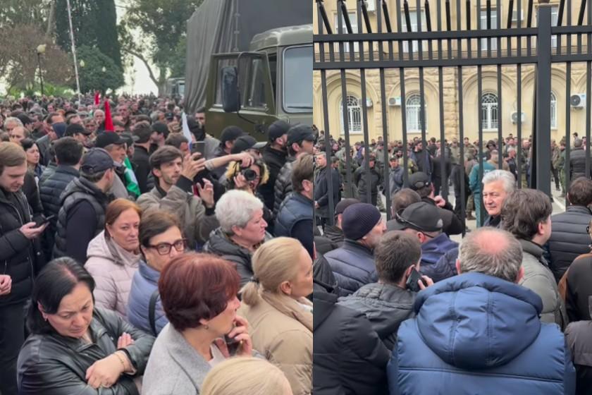 Abhazya’da Rus yatırım anlaşmasının oylanması halkın parlamento önünde protestosu üzerine iptal edildi