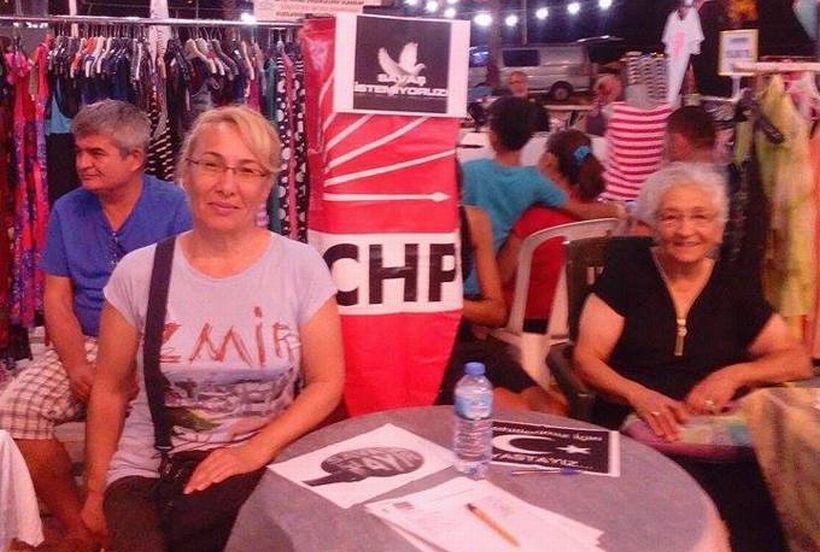 CHP'li kadınlardan 'Savaşa dur de' kampanyası