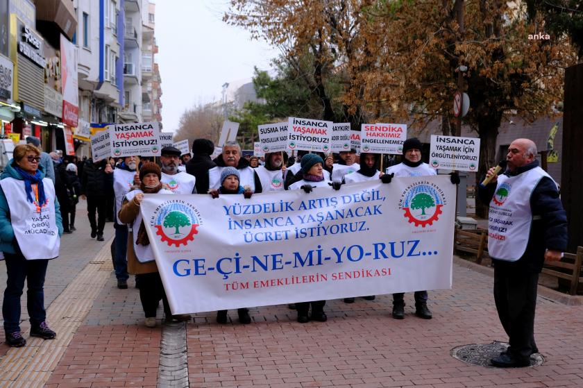 Tüm emeklilerin sendikası eskişehirde yürüyüş yaptı