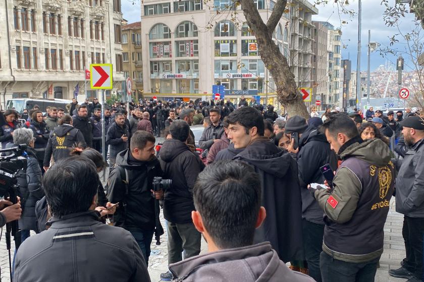 Şişhane'de gazetecilerin eylemine polis müdahalesi