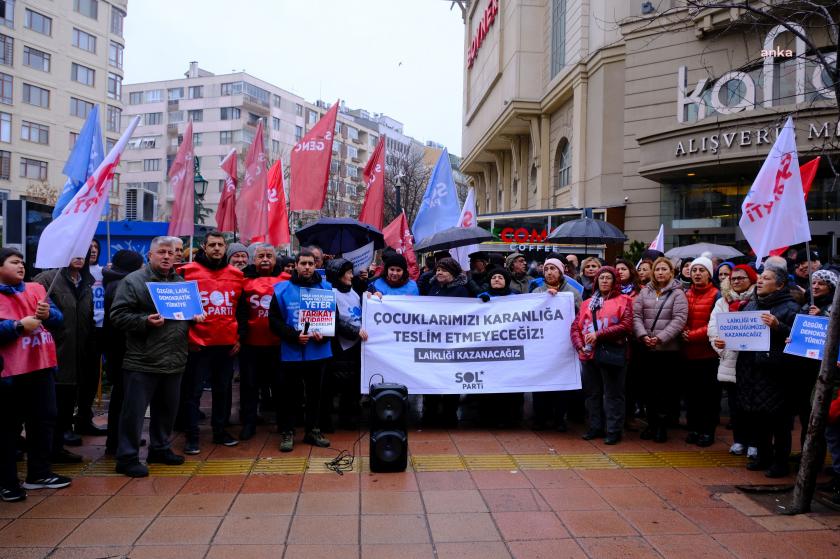 Sol parti üyeleri eylem yaptı