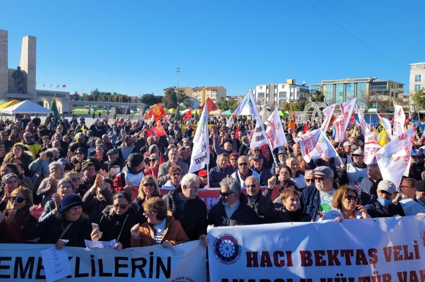 Emeklilerden "Geçinemiyoruz" mitingi: Kirayı, faturayı, ekmeği, suyu mu boykot edelim!