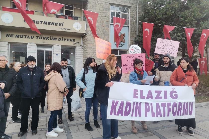 Elâzığ Kadın Platformunun tacizlere karşı açıklaması 