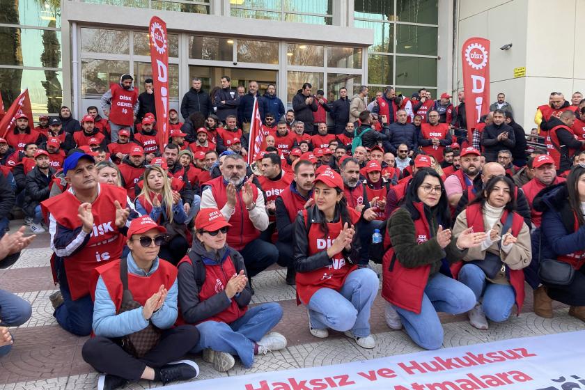 Ücretsiz izne çıkarılan İzBB işçileri direnişe başladı