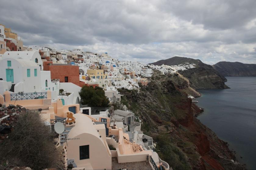 Ege'deki Yunan adası Santorini'deki volkan aktif hale geldi