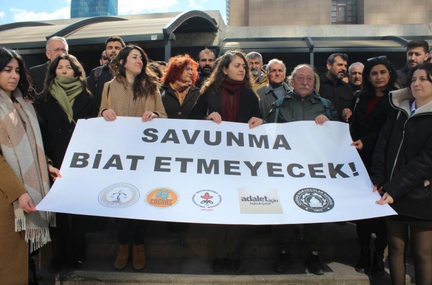 Hukuk örgütleri: Savunma biat etmeyecek