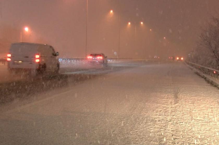 Meteorolojiden kuvvetli kar yağışı uyarısı: 14 il için sarı ve turuncu kod