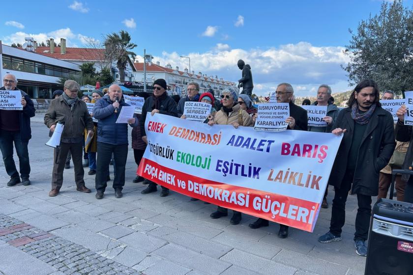 Foça'da tutuklamalar protesto edildi