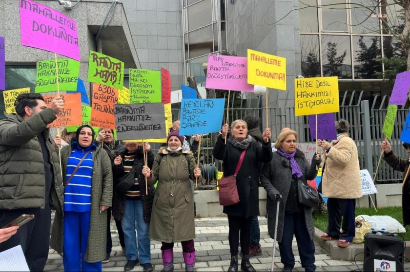 İl Müdürlüğü önünde TOKİ isyanı: Hem evlerimizin altını oyup sokağa atıyorlar, hem de borçlandırıyorlar 