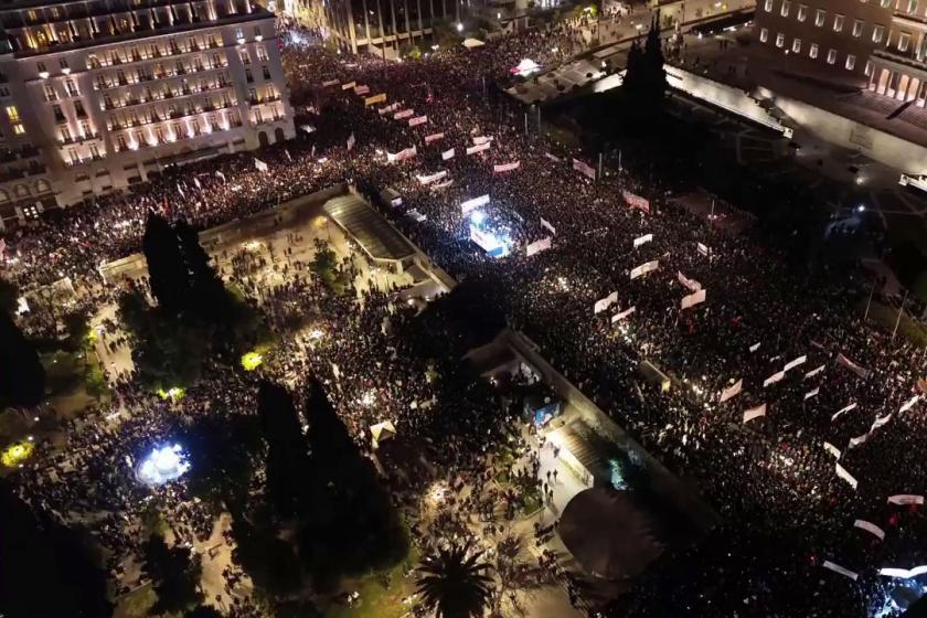 Yunanistan’da hükümete istifa çağrıları: Gensoru oylanacak, sokaklar boş kalmayacak