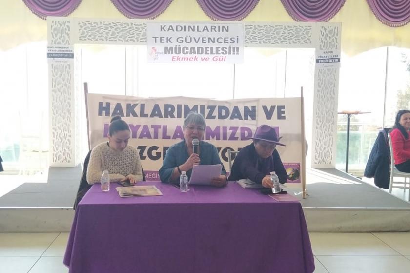 Çiğli 8 Mart etkinliği: "Haklarımızı koruyacağız, taleplerimiz için mücadele edeceğiz"