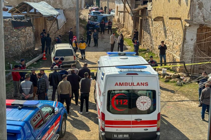 Uşak'ta komşusu tarafından av tüfeğiyle vurulan 1’i kadın 2 kişi öldü