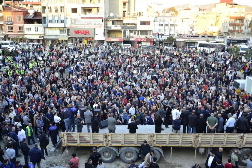 Suriye’deki Alevi katliamına karşı Samandağ’da miting düzenlendi