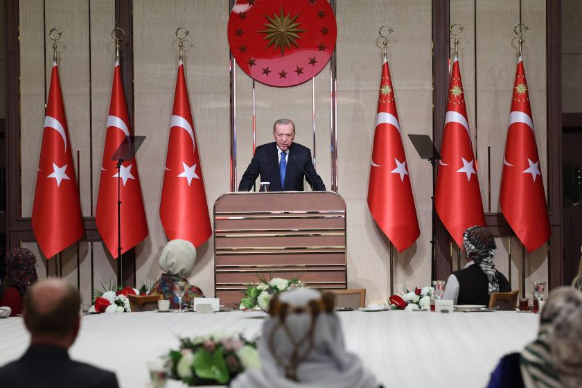 Erdoğan: Vatandaşın lokmasına göz dikenlerin heveslerini kursaklarında bırakacağız