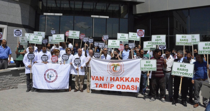 Sağlıkçılar savaş nedeniyle Van’ı terk ediyor