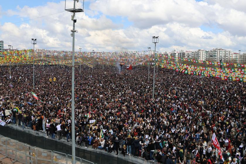 Mesaj kürsüde değil meydanda: Böyle durdukça kimse bizi kandıramaz