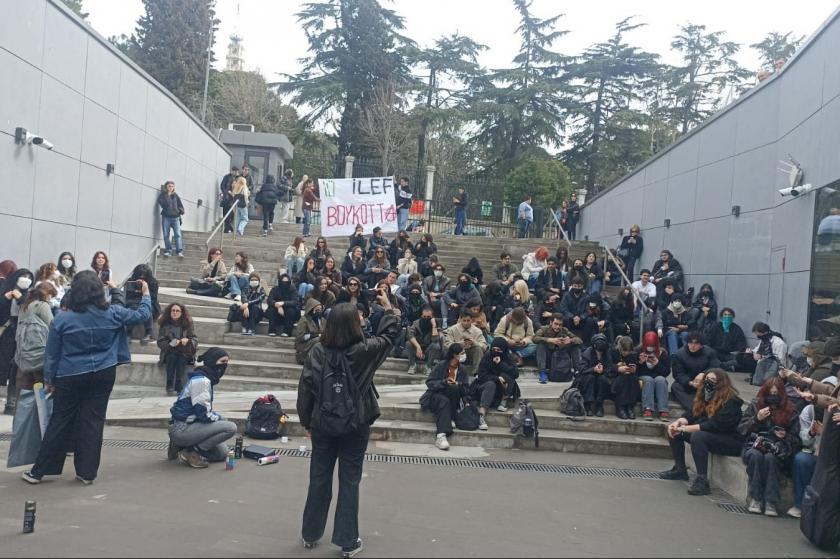 Akademisyenlerden öğrencilerin boykotuna destek: Eğitim Sen’li akademisyenler iş bırakıyor