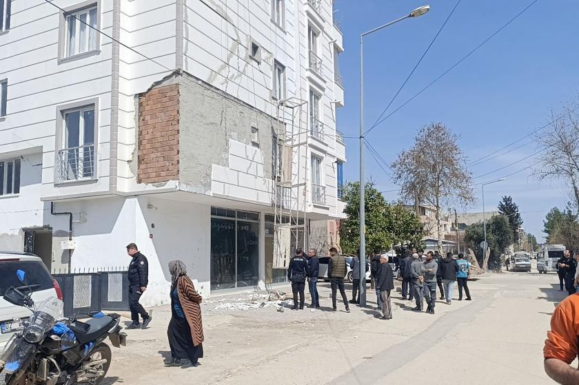 Adıyaman'da inşaatta iskele çöktü: 2 işçi ağır yaralandı