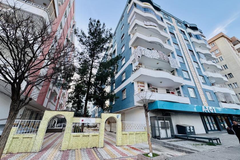 Diyarbakır'da asansör boşluğuna düşen apartman görevlisi hayatını kaybetti