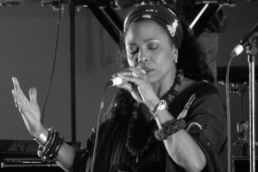 Caz sanatçısı Dee Dee Bridgewater Türkiye’de konser verecek