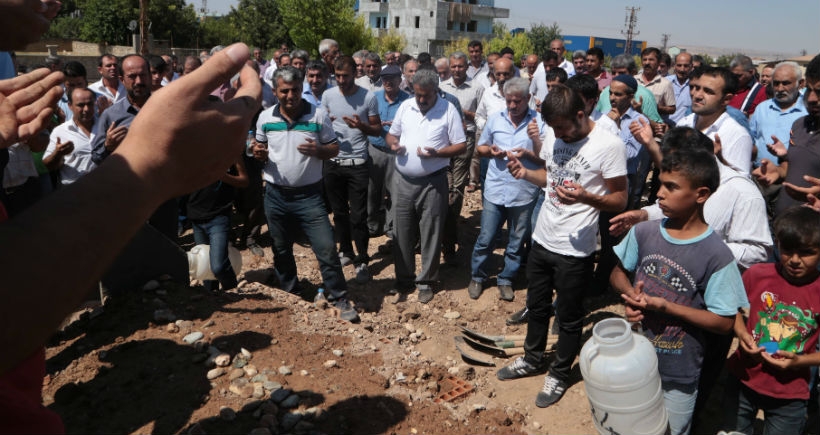 Kürtçe konuştuğu için katledilen Akbaş toprağa verildi