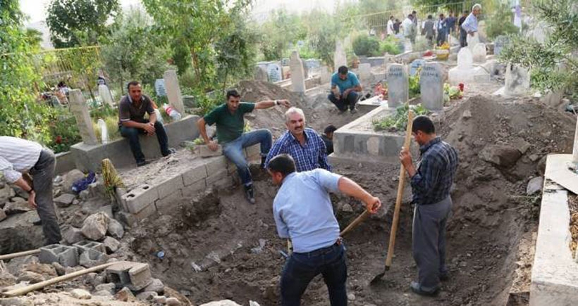 Cizre halkı yitirdiklerini uğurlamaya hazırlanıyor