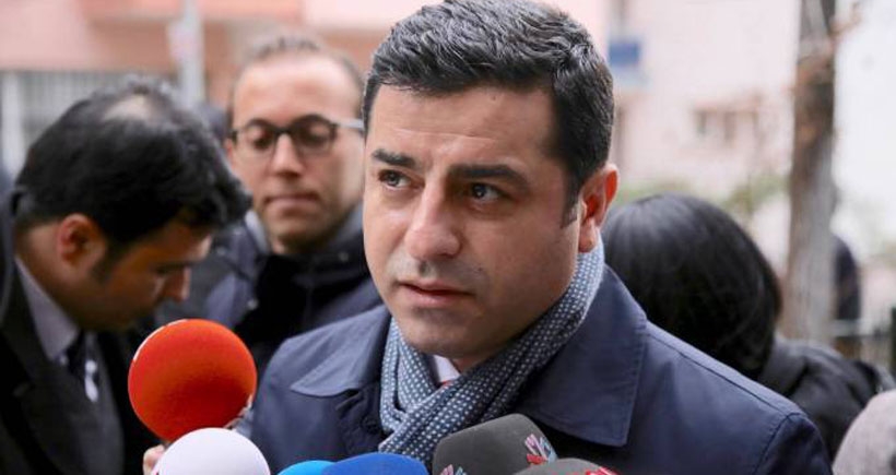 Demirtaş: Cizre'de çok ağır suç işleniyor, parlamento bu suçlara duyarsız kalamaz