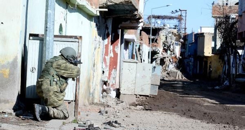 Cizre’de çatışma: 1 polis 1 jandarma özel harekatçı hayatını kaybetti