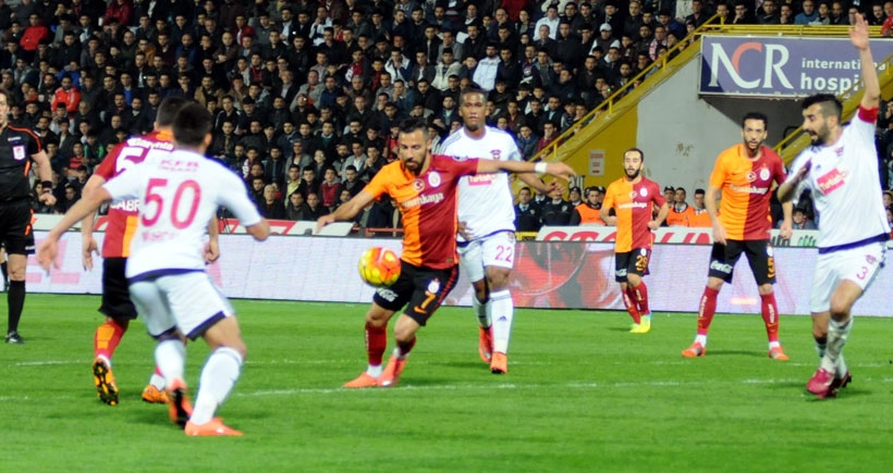 Gaziantepspor, Galatasaray'ı 2 golle mağlup etti