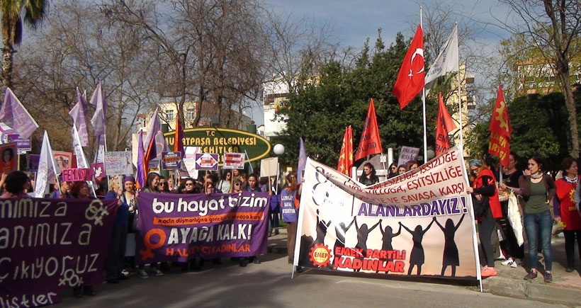 Antalya Kadın Platformu engellemelere rağmen 8 Mart’ı kutladı