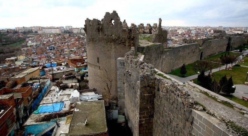 Sur’da acele el koyma ya da kentsel mekan üzerindeki mutabakatın sonu