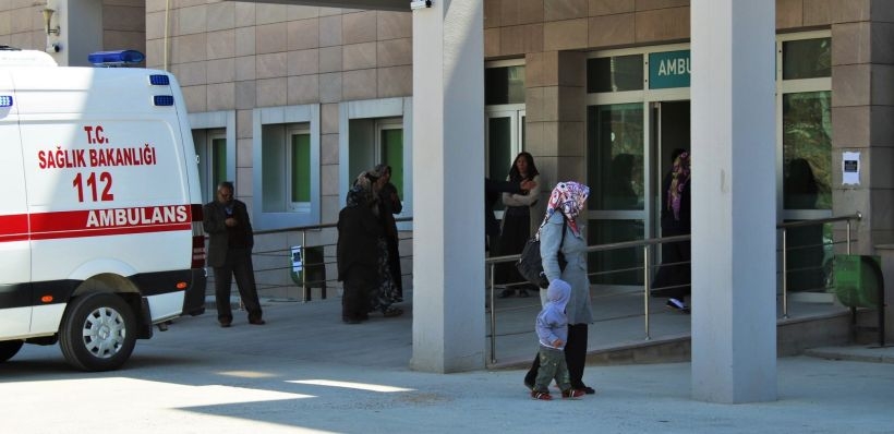 Üzerine mermer bloğu düşen işçi hayatını kaybetti