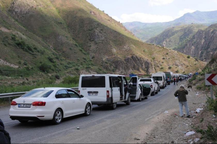 Yüksekova'ya dönüşler başladı