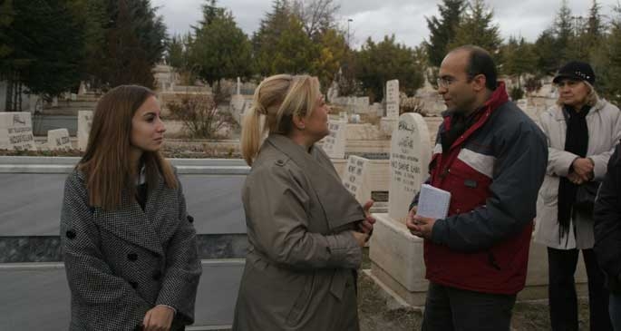 Hablemitoğlu'nun eşi: Çözmüyorlar bari  dillerine dolamasınlar