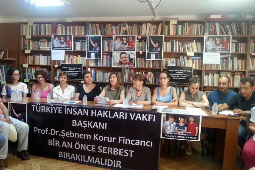 İzmir'de tutuklamalara tepki: Dayanışma giderek yükseliyor 