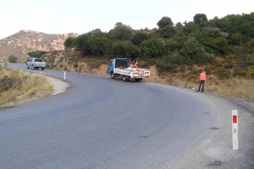 Taşeron işçiler: Maaşı tam alamıyoruz,  sigortamız eksik