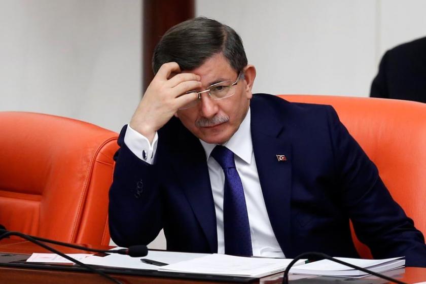 CHP'den siyasi etik yasa taslağı: Davutoğlu imza atacak mı?