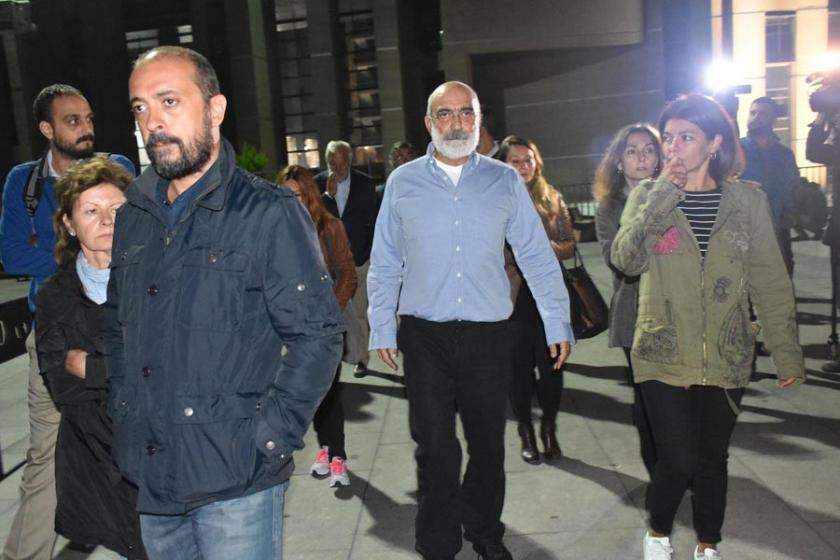 Sabah serbest bırakılan Ahmet Altan gözaltına alındı