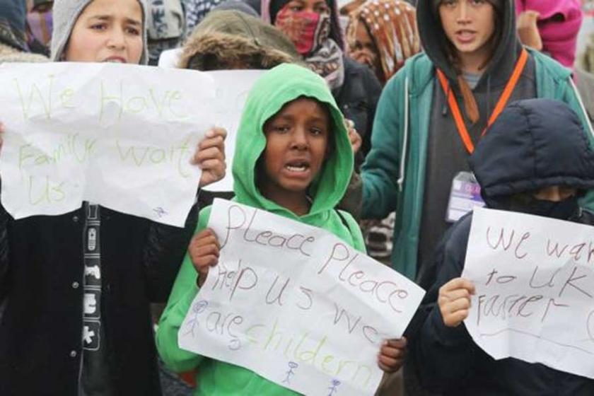 Calais’ta mültecilere gıda yardımı yasaklandı