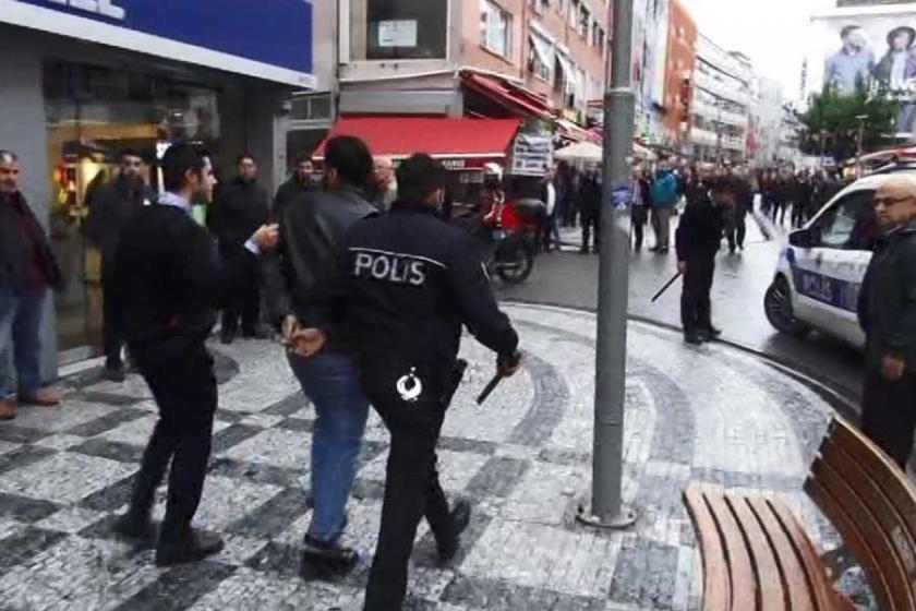 Kadıköy'de HDP'lilere polis saldırısı