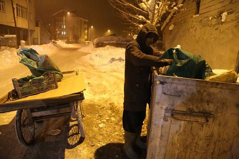 Elleri kömür karası, ekmeği alın teri gibi tertemiz