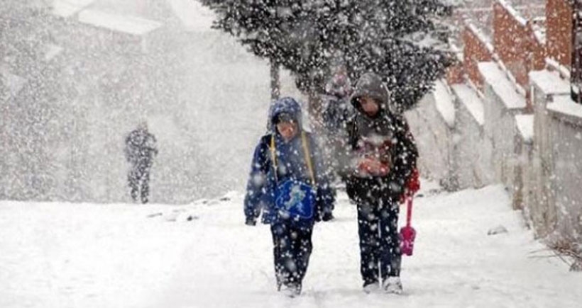 İstanbul'da okullar yarın da tatil edildi