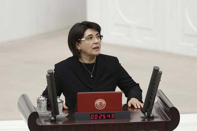 HDP'li Leyla Zana'nın vekilliğinin düşürülmesi istendi