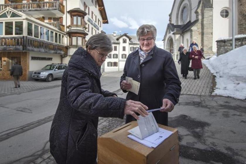 İsviçre, vatandaş olma kurallarını yumuşattı