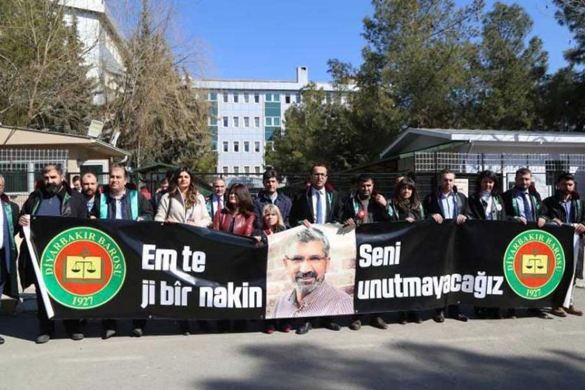 ‘Elçi cinayetini aydınlatmak boynumuzun borcudur’