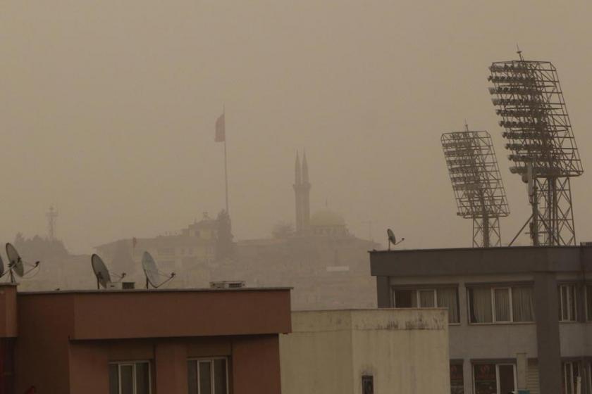 Antep'i toz bulutu kapladı