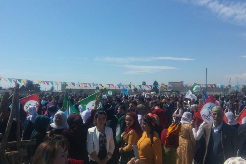 Mersin’de Newroz engellere rağmen coşkuyla kutlandı