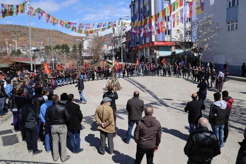 Dersim'de işten atılan işçiler Newroz’a katıldı